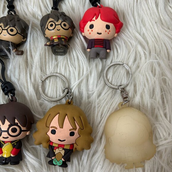 Lot of 8 Harry Potter Character Backpack Keychain Clips - Picture 3 of 3